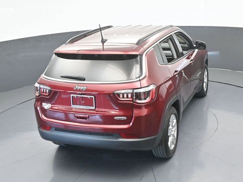 Used 2022 Jeep Compass Latitude image 45