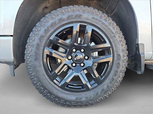 Used 2022 Chevrolet Silverado 1500 RST w/ Texas Edition Plus image 24