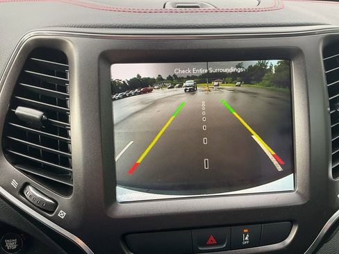 Used 2022 Jeep Cherokee Trailhawk w/ Sound & Nav Group image 12