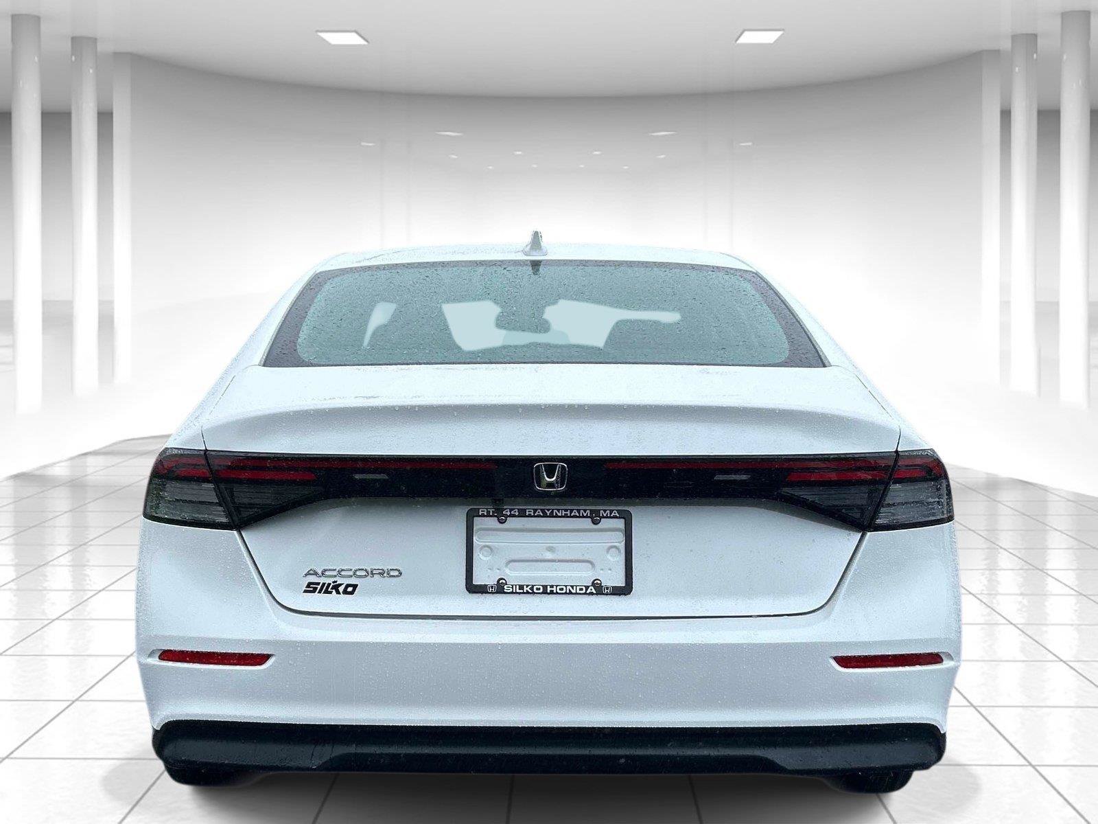 Used 2023 Honda Accord EX image 5