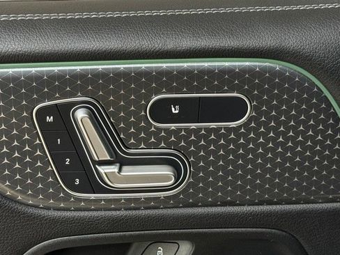 Certified 2025 Mercedes-Benz GLB 250 image 11