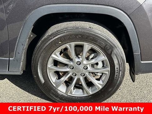 Certified 2022 Jeep Cherokee Latitude Lux AWD/4WD image 8