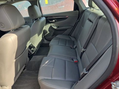 Used 2017 Chevrolet Impala LT w/ Leather Package image 12