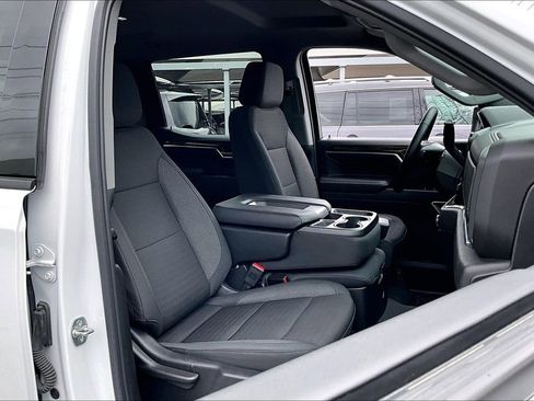 Used 2025 GMC Sierra 1500 Elevation w/ X31 Off-Road Package image 10