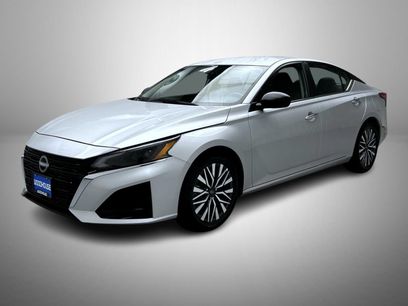Used 2025 Nissan Altima 2.5 SV
