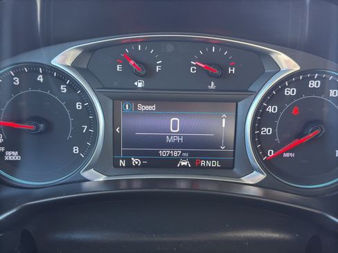 Used 2020 Chevrolet Equinox LT AWD/4WD image 17