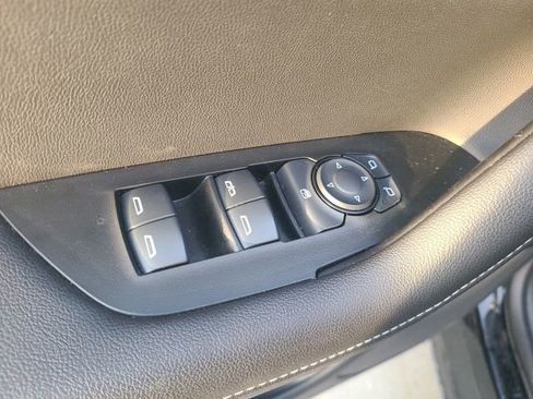 Used 2025 Chevrolet Blazer LT image 18