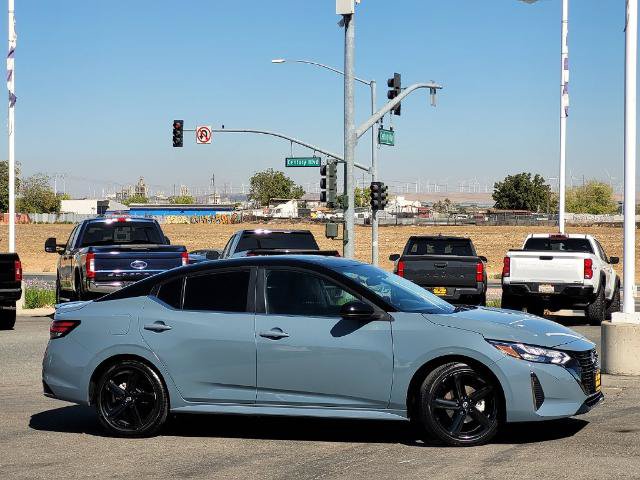 Used 2024 Nissan Sentra SR FWD image 3