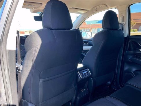 Used 2022 Subaru Ascent Premium w/ Convenience Package image 12