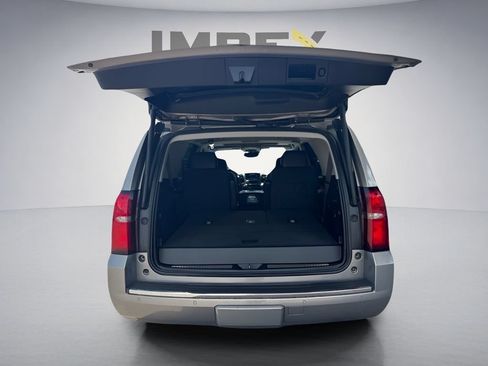 Used 2018 Chevrolet Tahoe Premier AWD/4WD image 35