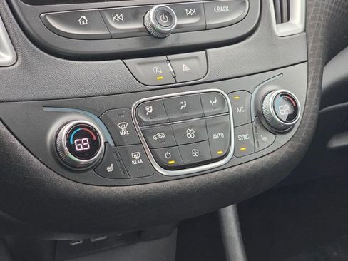 Used 2024 Chevrolet Malibu LT FWD image 29