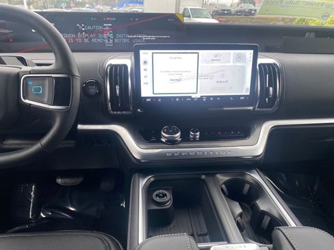 New 2026 Ford Expedition Max Platinum w/ Stealth Performance Package image 27