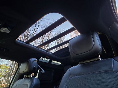 Used 2023 Land Rover Defender 110 75th Limited Edition image 66