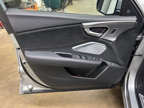 Certified 2025 Acura RDX A-Spec image 11