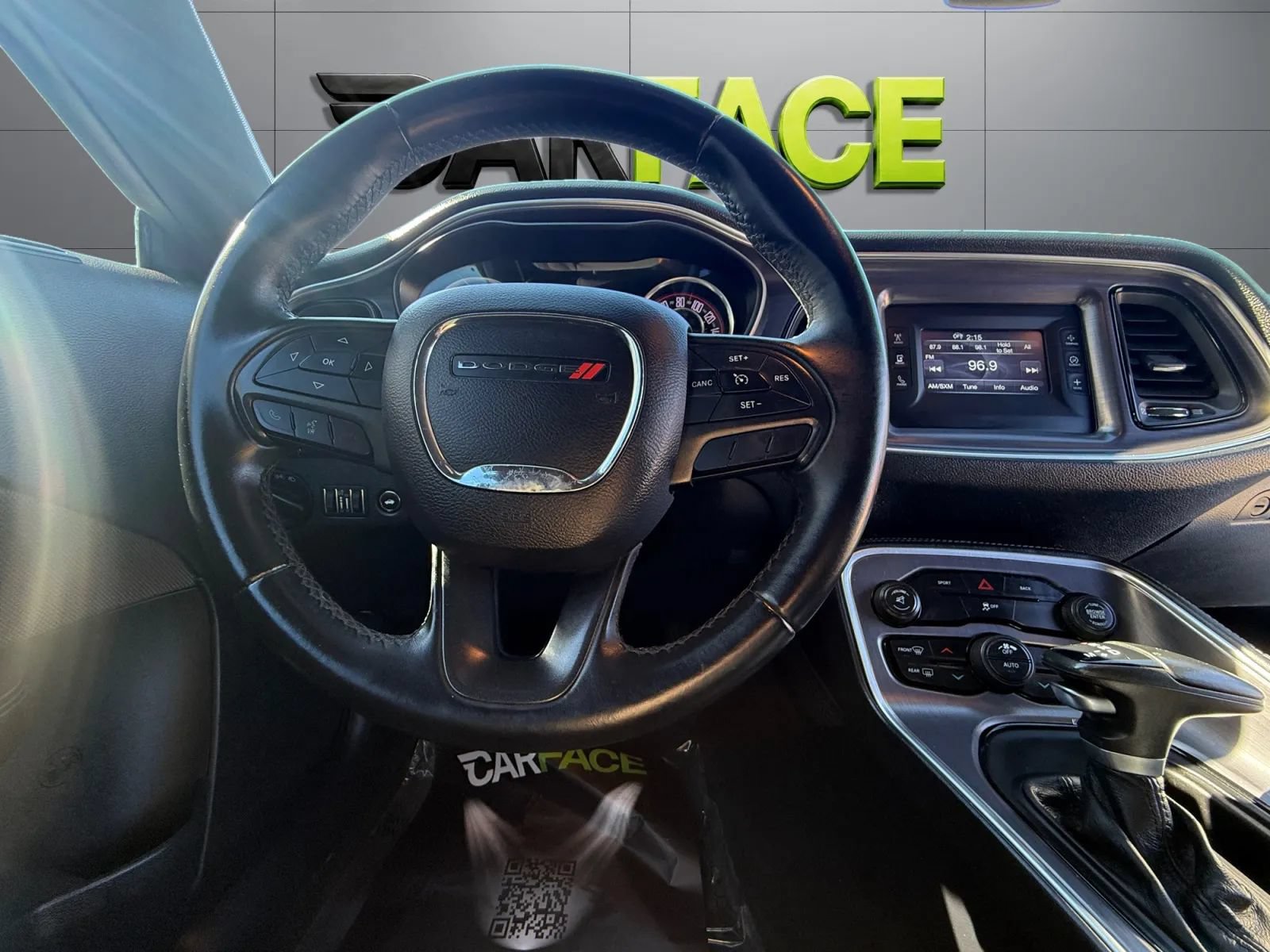Used 2015 Dodge Challenger SXT RWD image 21
