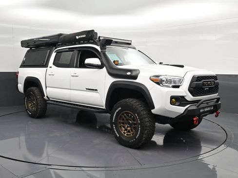 Used 2023 Toyota Tacoma 4x4 Double Cab w/ Trail Edition image 5