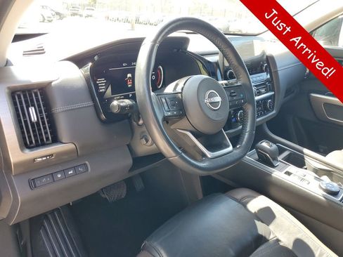 Used 2023 Nissan Pathfinder Platinum AWD/4WD image 17