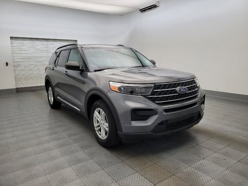 Used 2023 Ford Explorer XLT RWD image 13
