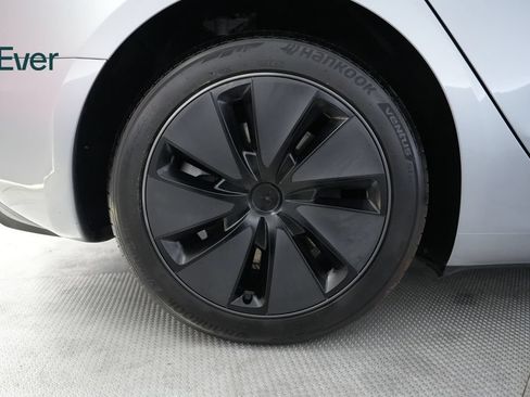 Used 2025 Tesla Model 3 Long Range AWD/4WD image 22