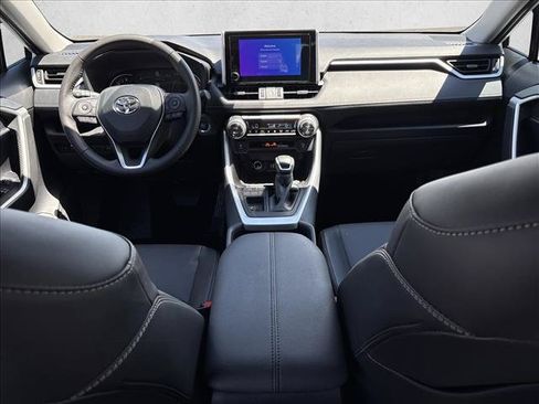 Used 2025 Toyota RAV4 XLE Premium FWD image 19