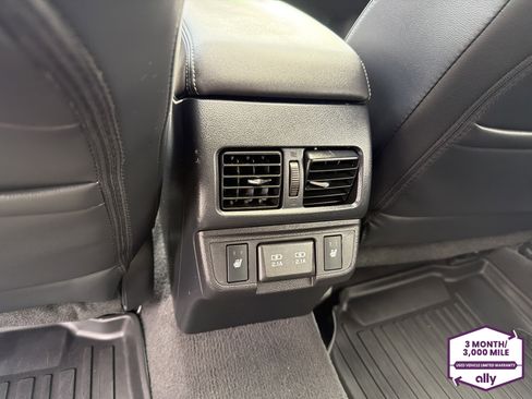 Used 2019 Subaru Outback 2.5i Limited AWD/4WD image 13