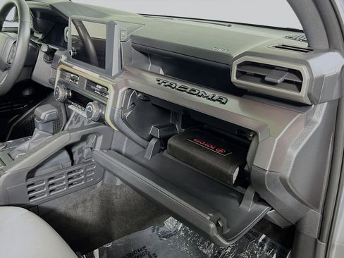 Used 2024 Toyota Tacoma SR5 image 34