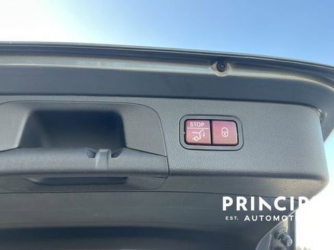 Used 2020 Mercedes-Benz GLC 300 image 22