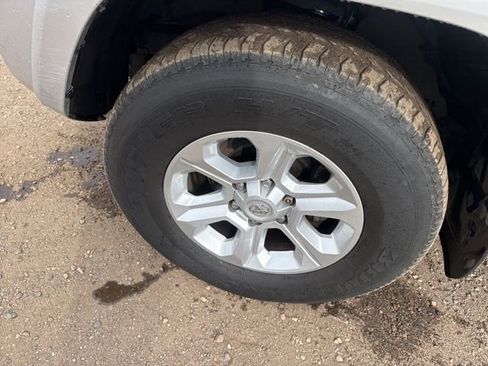 Used 2023 Toyota 4Runner SR5 Premium w/ Moonroof Package image 11