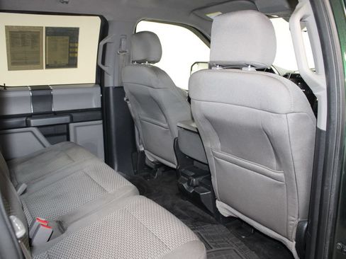 Used 2015 Ford F150 XLT AWD/4WD image 32