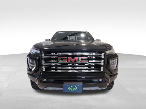Certified 2023 GMC Canyon Denali w/ Denali Black Edition AWD/4WD image 7