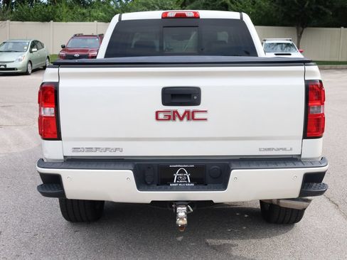 Used 2014 GMC Sierra 1500 Denali w/ Driver Alert Package AWD/4WD image 3