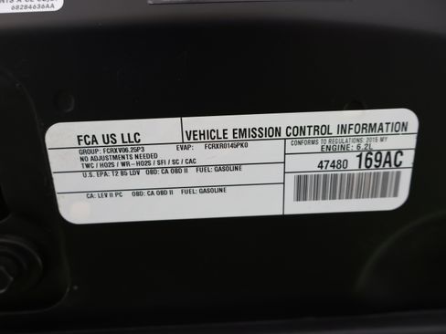 Used 2015 Dodge Challenger SRT Hellcat image 19