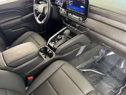 Used 2026 Chevrolet Colorado Trail Boss AWD/4WD image 34