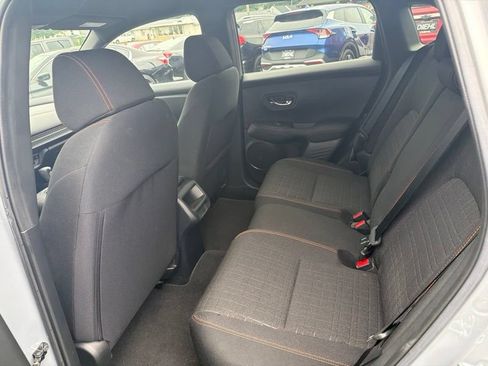 Used 2024 Honda HR-V Sport image 11