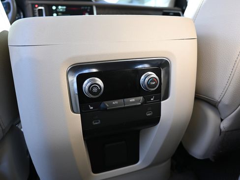 Used 2022 GMC Yukon XL Denali w/ Max Trailering Package image 13