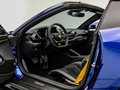 Used 2023 Ferrari 812 GTS RWD image 45