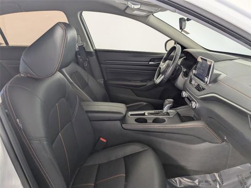 Used 2021 Nissan Altima 2.5 SR image 25