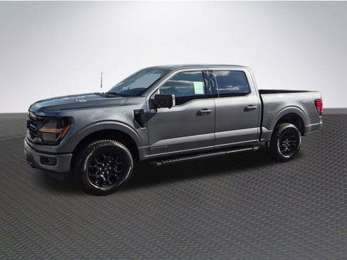 New 2025 Ford F150 XLT w/ Equipment Group 302A MID image 2