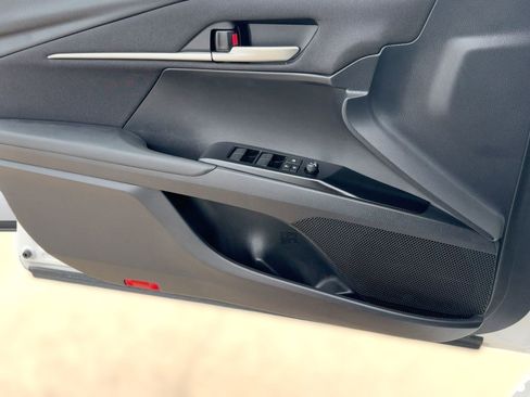 Used 2025 Toyota Camry LE image 12