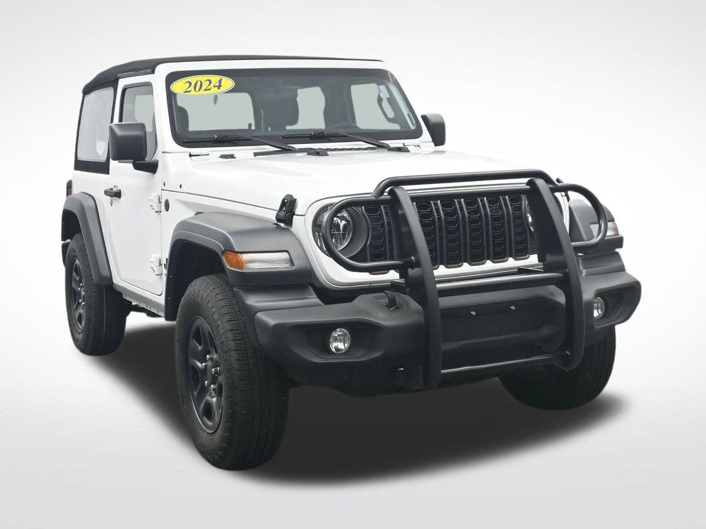Used 2024 Jeep Wrangler Sport AWD/4WD image 3