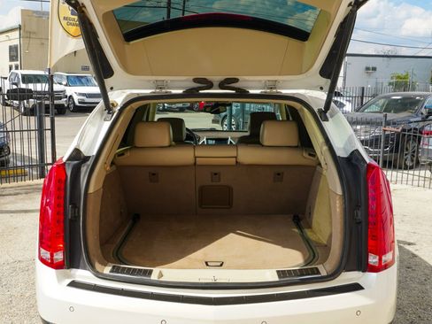 Used 2016 Cadillac SRX Luxury w/ Driver Awareness Package image 14