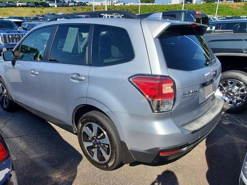 Used 2018 Subaru Forester 2.5i Premium AWD/4WD image 8