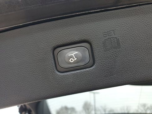 Used 2023 Ford Edge SEL w/ Convenience Package image 10