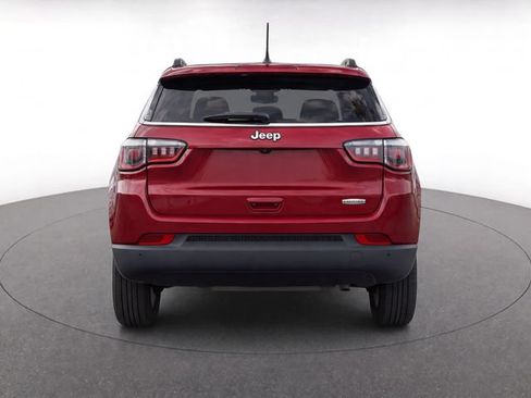 Used 2022 Jeep Compass Latitude w/ Sun and Sound Group FWD image 7