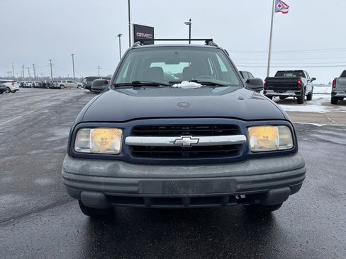 Used 2000 Chevrolet Tracker 4WD w/ Preferred Equipment Group 2 image 7