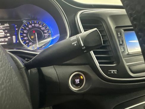 Used 2015 Chrysler 200 Limited w/ Convenience Group FWD image 42