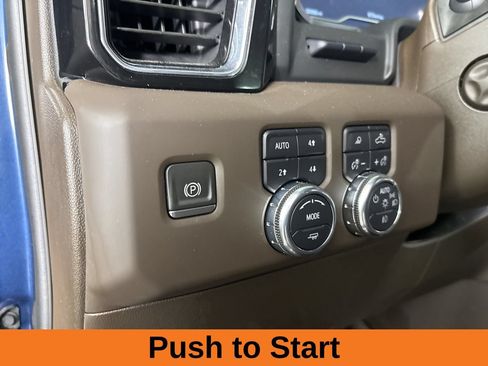 Used 2023 GMC Sierra 1500 Denali w/ Denali Reserve Package AWD/4WD image 9