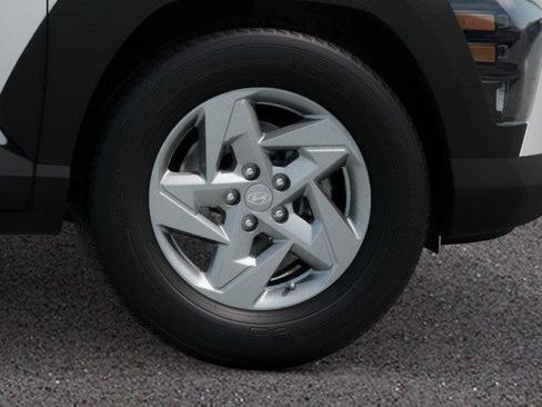 New 2026 Hyundai Kona SE image 8