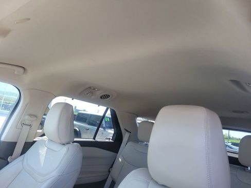 Used 2023 Ford Explorer Platinum w/ Class IV Trailer Tow Package image 15