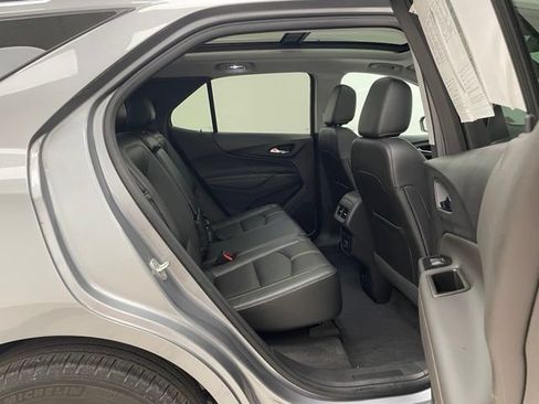 Used 2023 Chevrolet Equinox Premier AWD/4WD image 14
